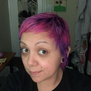 Meet your Posher, Elizabeth